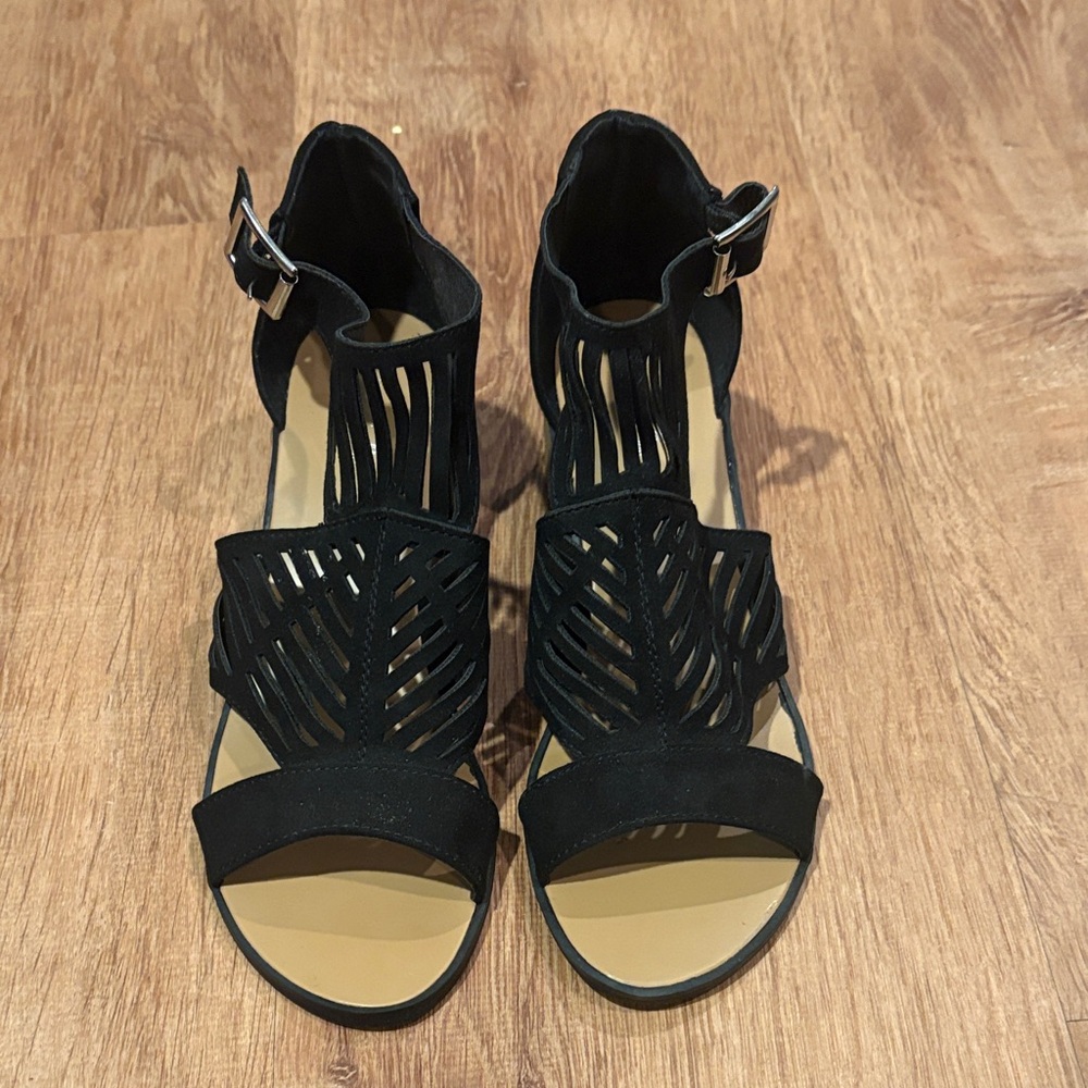 Qupid Black Cutout Women's Sandals